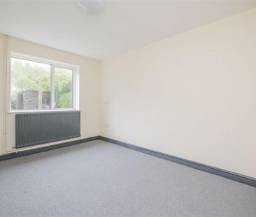 3 bed House To Let - Photo 1