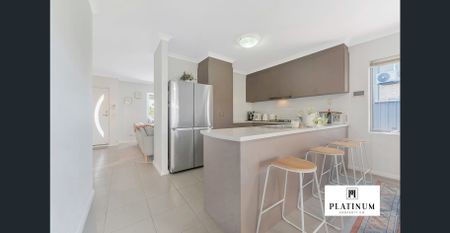 FULLY FURNISHED, 6 MONTH LEASE - Photo 5