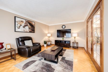 For Lease - 1445 Brentano Boulevard, Mississauga, Ontario - Photo 2