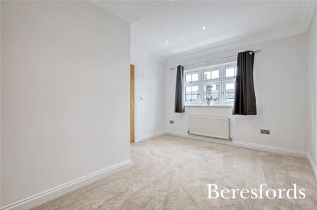 5 bedroom detached house to rent - Photo 2