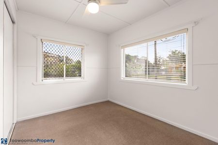 12 Betty Street, 4350, Newtown Qld - Photo 4