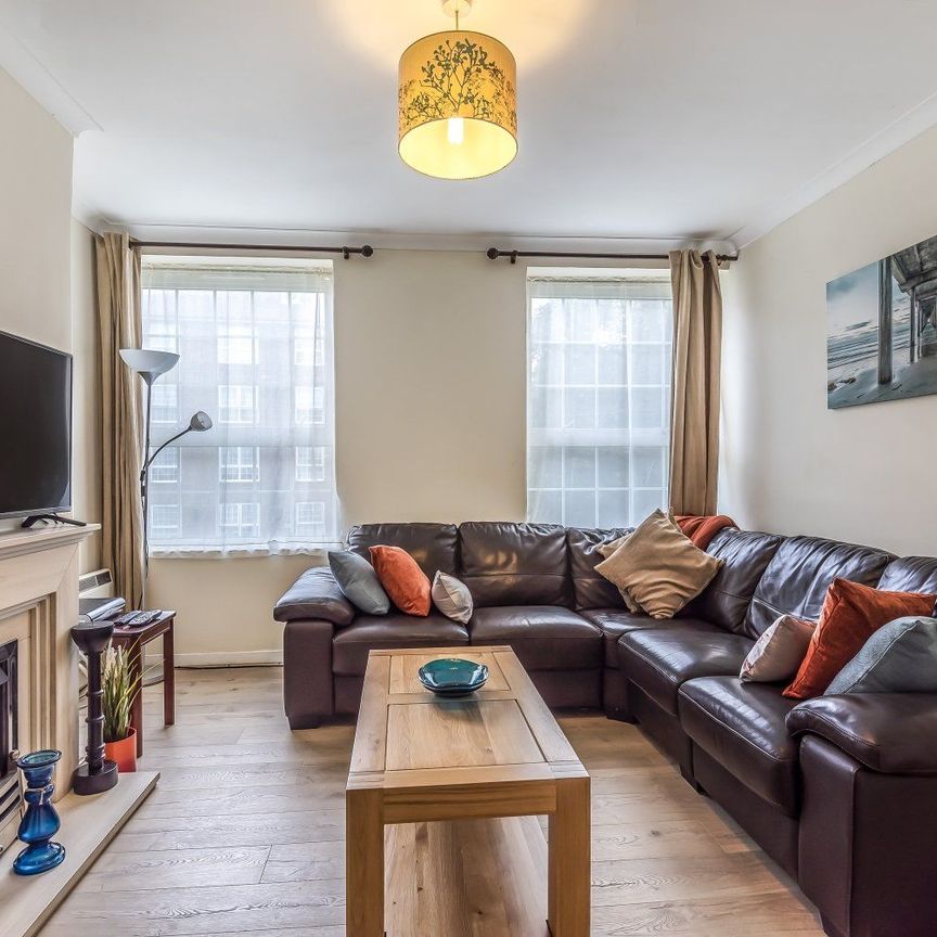 Gifford House, Greenwich, SE10 - Photo 1