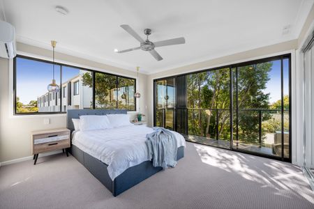 1/22 Rawlinson Street, Murarrie QLD 4172 - Townhouse For Rent | Domain - Photo 5