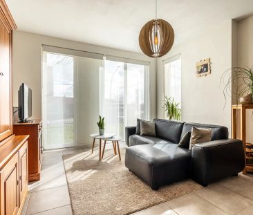 Instapklaar gelijkvloers appartement met tuin en carport - Photo 2