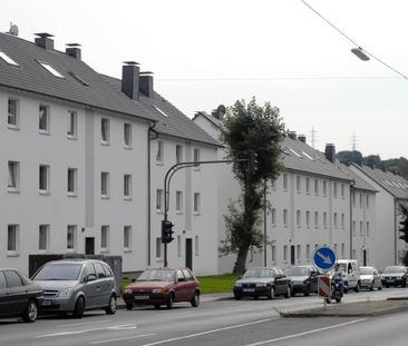 Zwei Zimmer Wohnung in Wuppertal mit Balkon - Photo 1