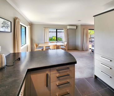 Riverstone Terraces Family Home - Photo 5