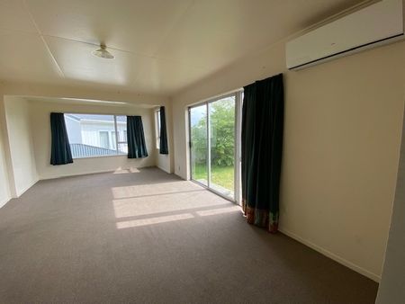 Columbus Crescent, Flaxmere - Photo 5