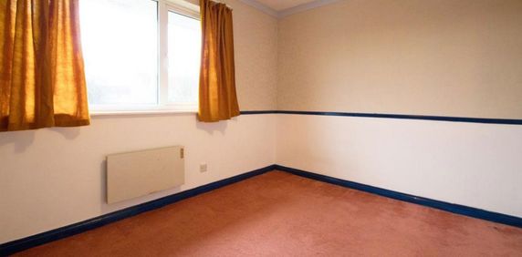 2 bedroom semi-detached house to rent - Photo 2