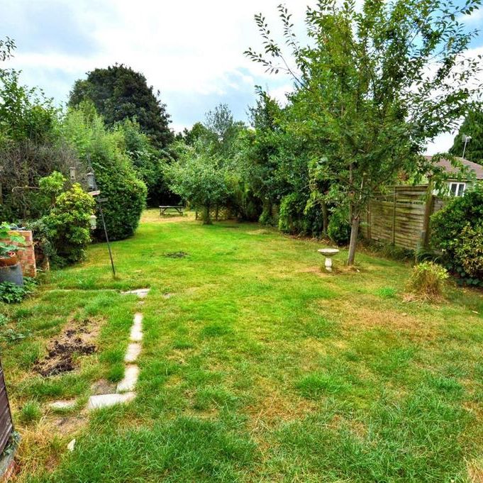 4 bedroom detached house to rent - Photo 1