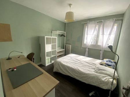 Location Appartement 3 pièces 56m² - Photo 3