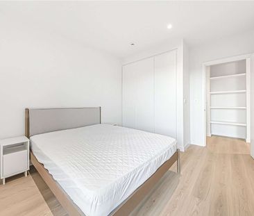 Fantastic 1 BEDROOM APARTMENT in the highly anticipated Brent Cross... - Photo 1