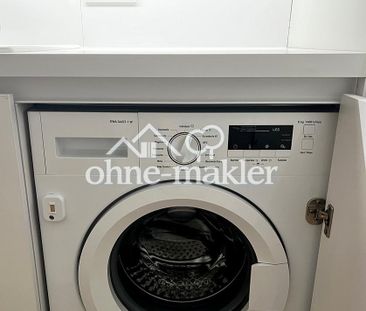 Charmante Altbauwohnung: Luxus-Einbauküche und Stilvollem Interieur - Photo 3