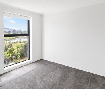 Lovely two-storey home in Pokeno! - Photo 3