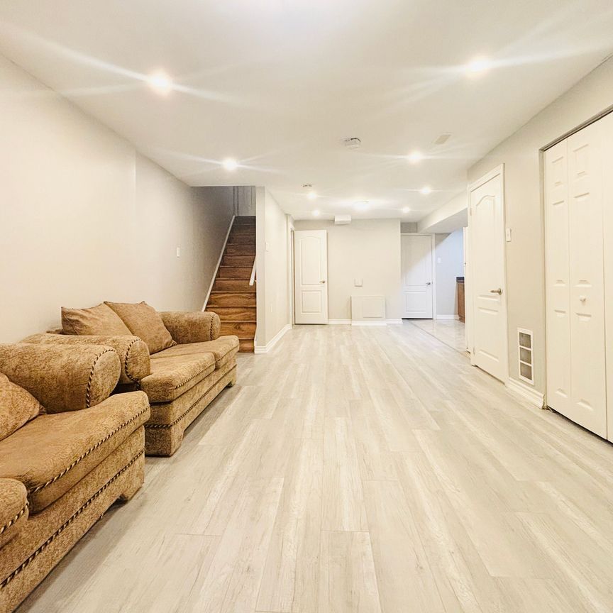 For Lease - 3863 Skyview Street, Mississauga, Ontario - Photo 1