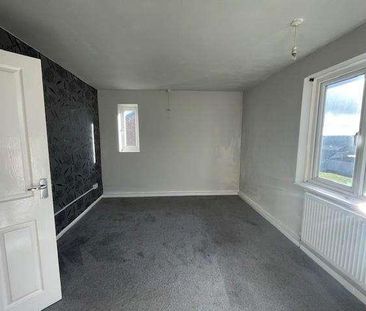 Hill Crest Road, Denholme, BD13 - Photo 3