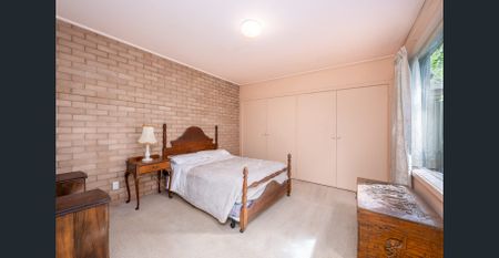 Orr St Living! - Photo 4