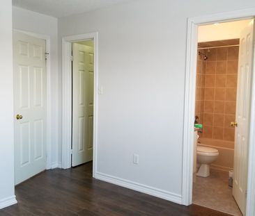 For Lease - 38 Lang Drive, Barrie, Ontario - Photo 6