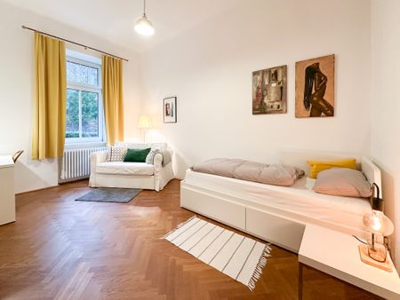 Traumhafte 4-Zimmer-Wohnung mit großer Terrasse und Pool - Photo 2