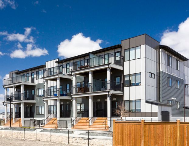 Element Townhomes in West Transcona | 30 El Tassi Dr, Winnipeg - Photo 1