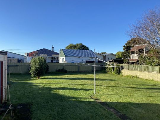 16 Disraeli Street,Hawera - Photo 1