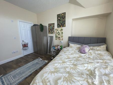 3 bedroom flat share to rent - Photo 5