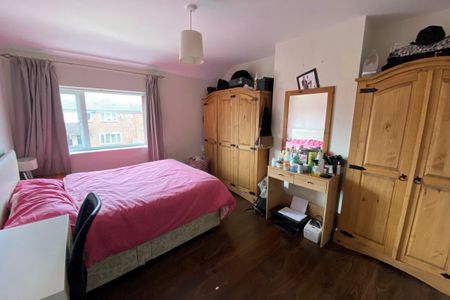 Miles Hill Avenue - Photo 4