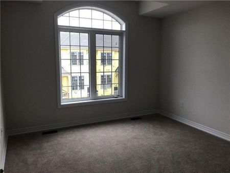 For Lease - 380 Cranbrook Common, Oakville, Ontario - Photo 3