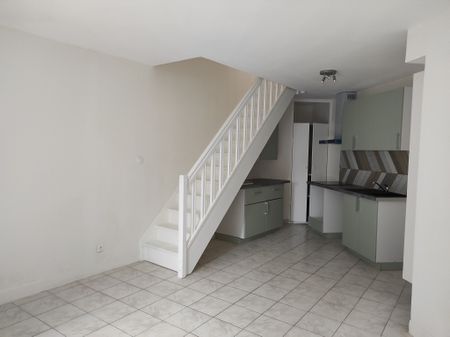 Location Appartement 3 pièces 52m² ORLEANS 45000 - Photo 2