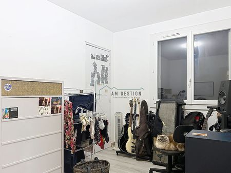 Location Appartement 3 pièces 66m² - Photo 3