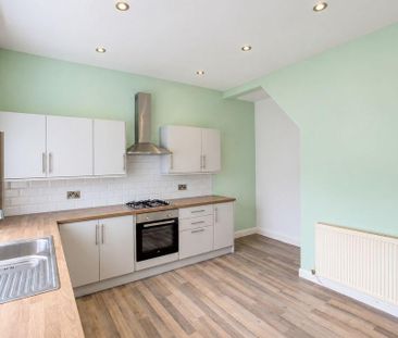 2 bedroom terraced house to rent - Photo 4
