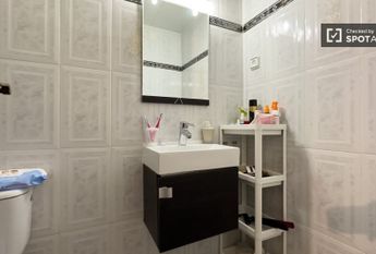 barcelona, Catalonia 08042