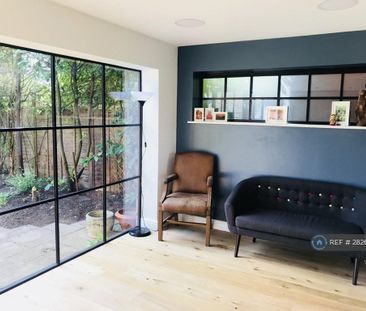 4 bedroom detached house to rent - Photo 1