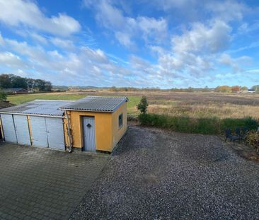 Lys og skøn 2-værelses lejlighed med udsigt til natur i Hobro - Photo 1