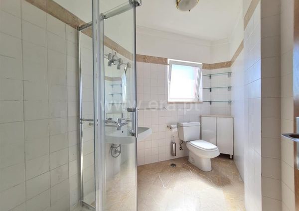 Apartamento T4 em Lisboa