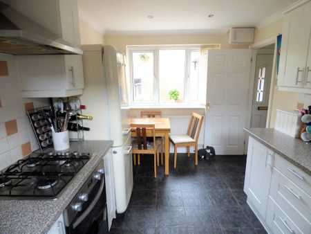 Terraced House - Photo 5