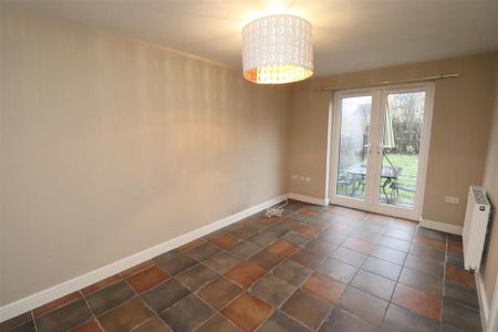 4 bedroom terraced house to rent - Photo 2