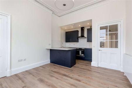 A bright and modern second floor two bedroom flat available on a part-furnished basis in Morningside. - Photo 4