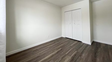 Renovated 3 Bed Home With Finished Basement Move In Early & Pay No Prorated Rent - Photo 4