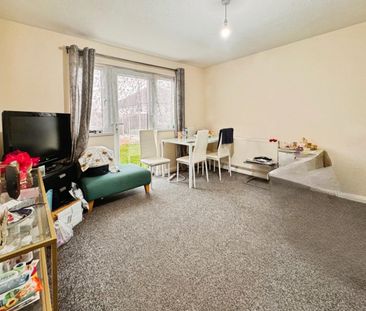 South Avenue, Southend-On-Sea - Photo 1