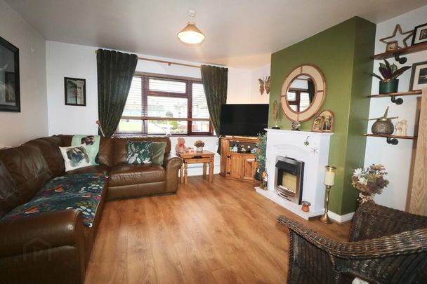 14d Corlea Gardens, Ballymena, BT43 7AR - Photo 1