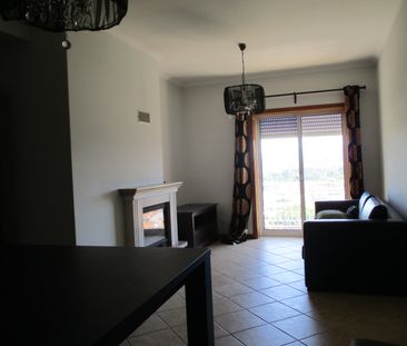 Apartamento T3, no centro de Oliveira do Bairro - Foto 1