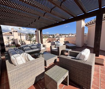 Penthouse in Elviria - Photo 1