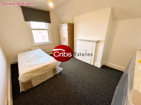 1 bedroom in a flat share to rent - Photo 5