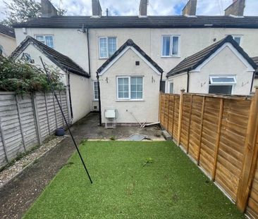 2 bedroom terraced house to rent - Photo 2