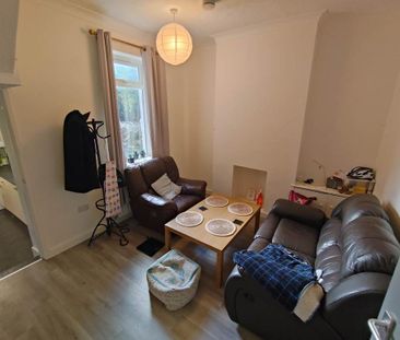 4 bedroom house to rent - Photo 2