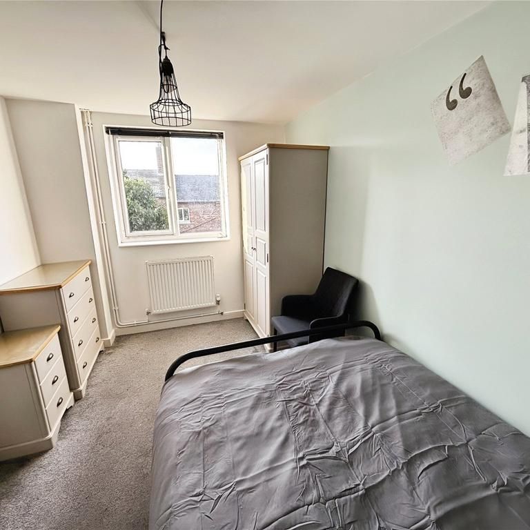 1 bedroom property to rent - Photo 1