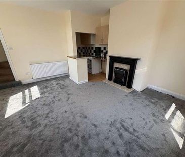 George Street, Thornton, Bradford, BD13 - Photo 2