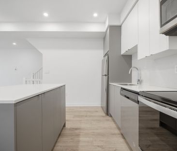 For Lease - 3166 Lotus Common, Burlington, Ontario - Photo 6