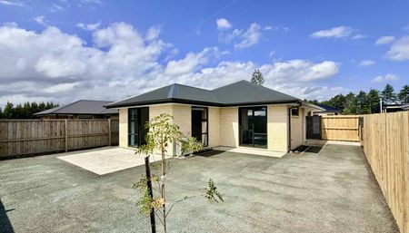 Be a legend… live in the lane. - Photo 3