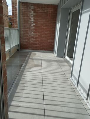 Splendide T3 NEUF avec terrasse + parking ! - Photo 1